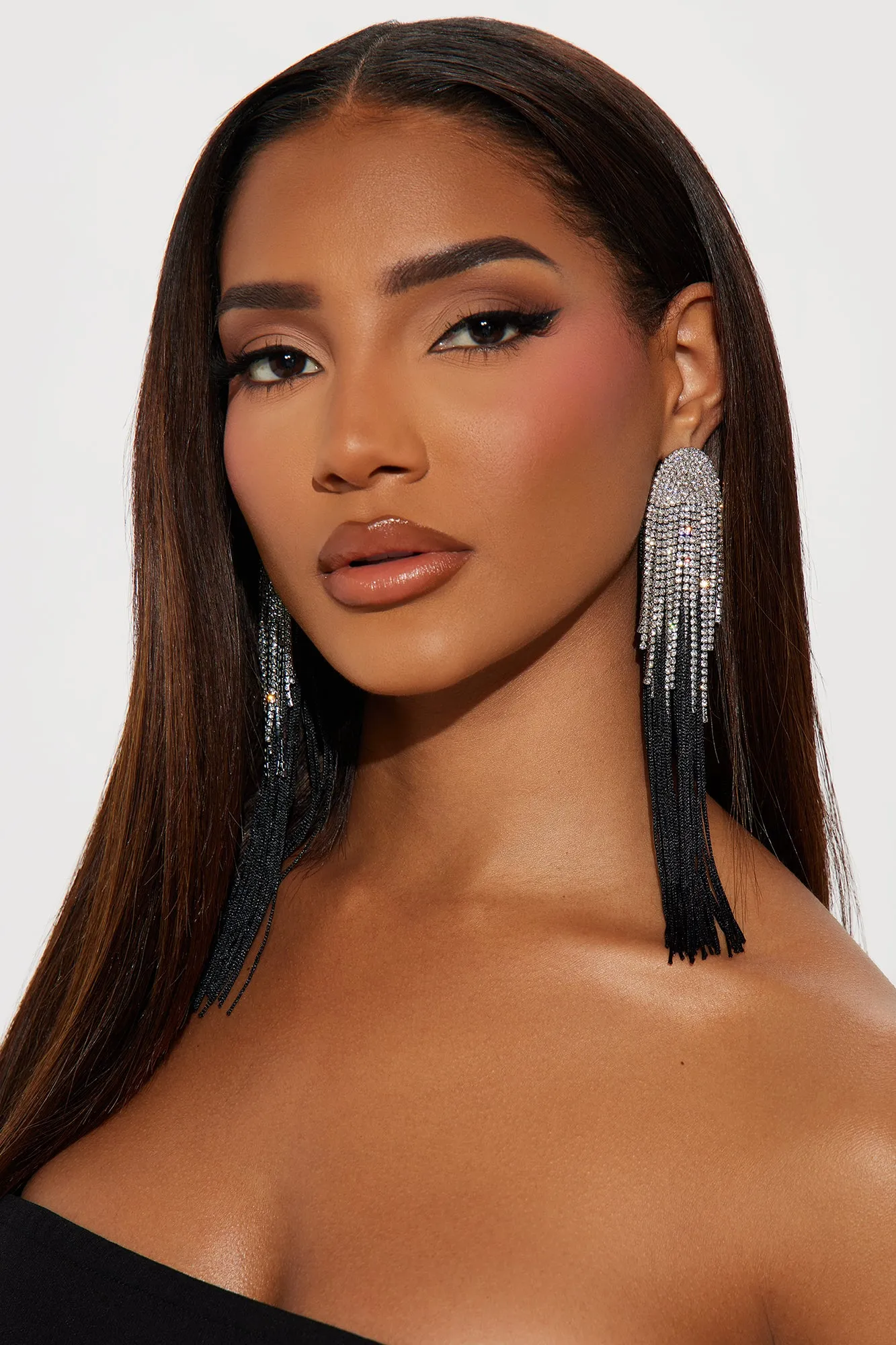 Absolutely Drop Dead Gorgeous Earrings - Black
