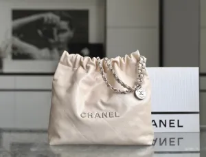 CC711 CC 22 Handbag / HIGHEST QUALITY VERSION / Small/Medium