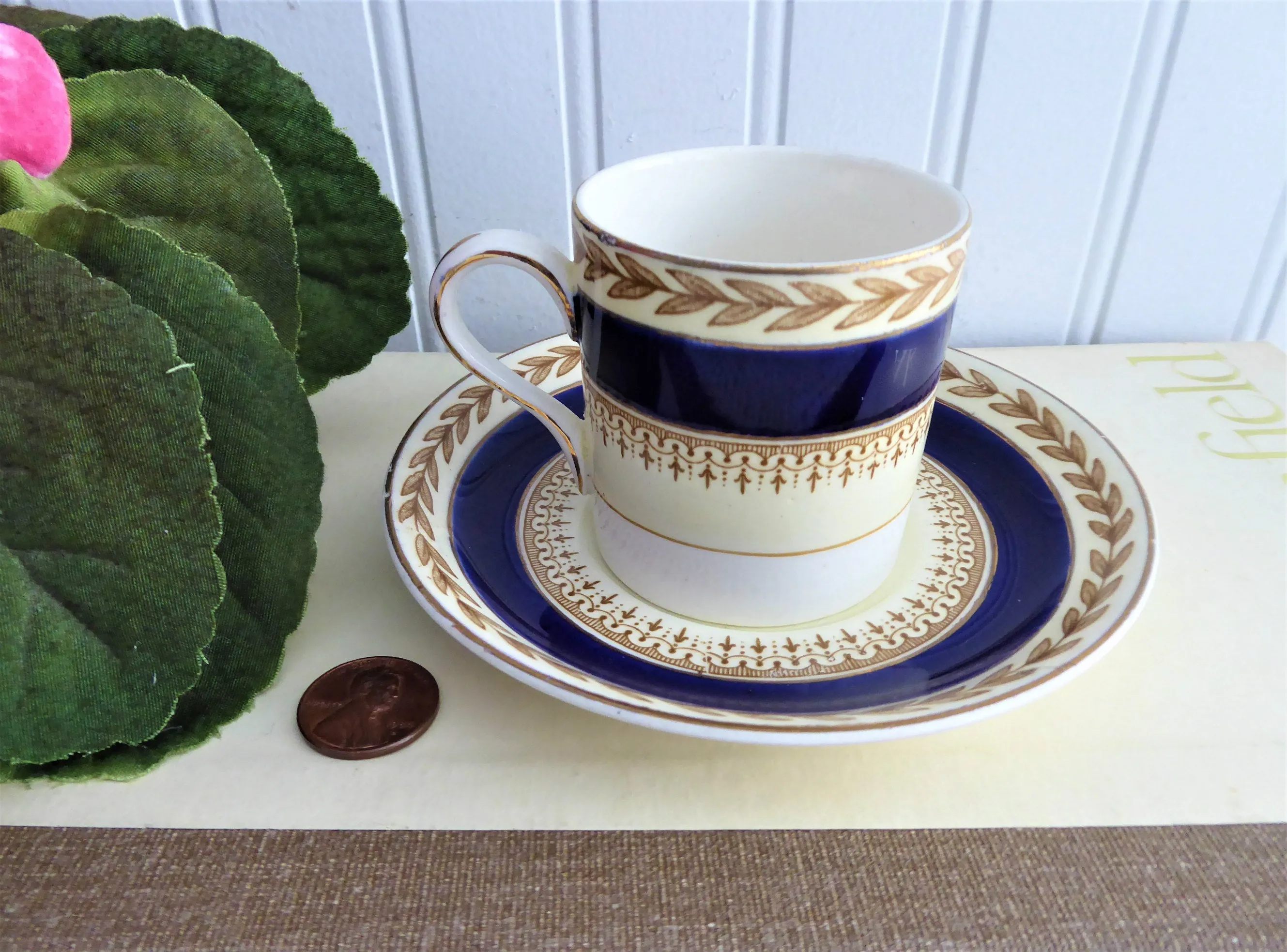 Demitasse Cup And Saucer Crown Ducal 1916-1925 Bergdorf Goodman Pink Rose
