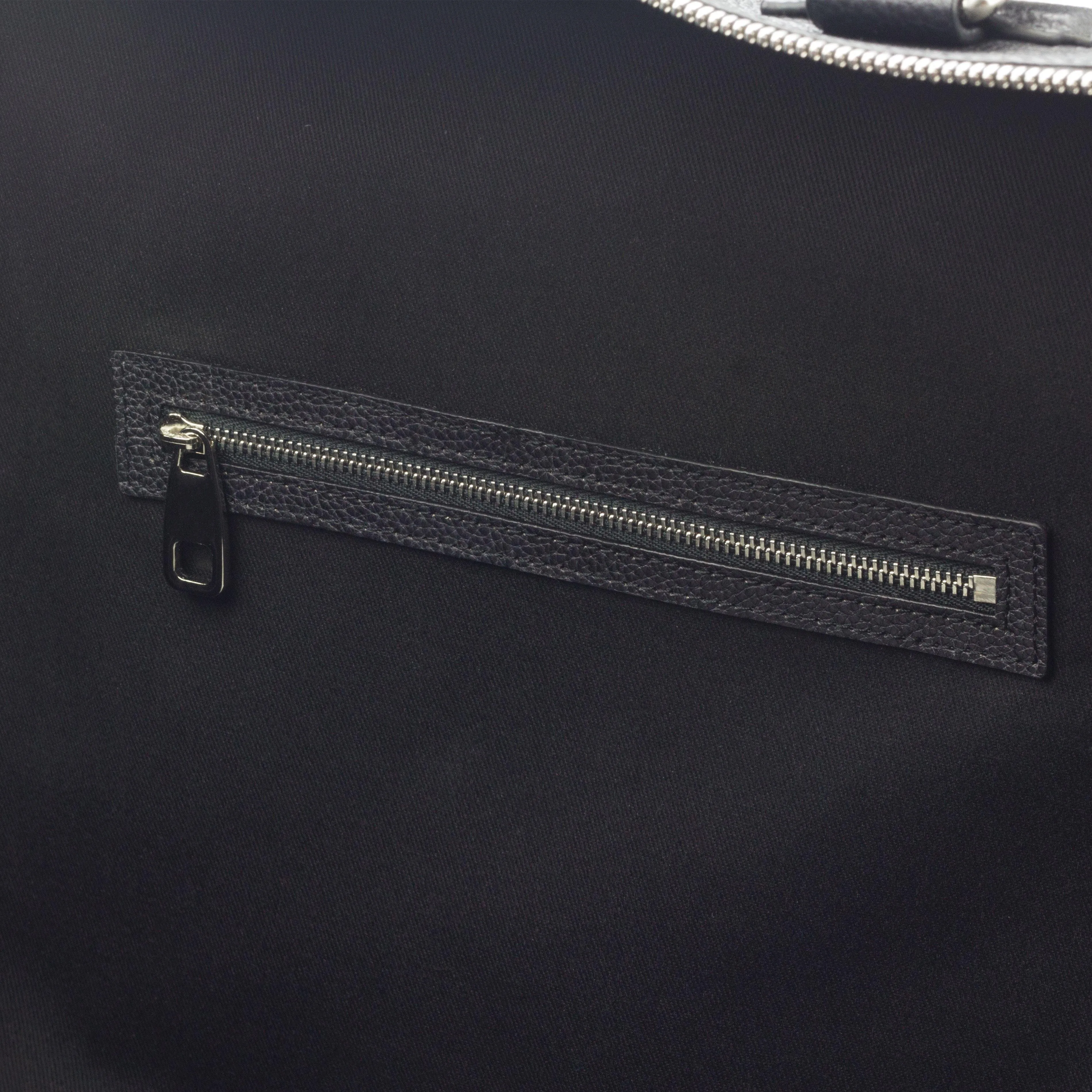 Dubai travel tote
