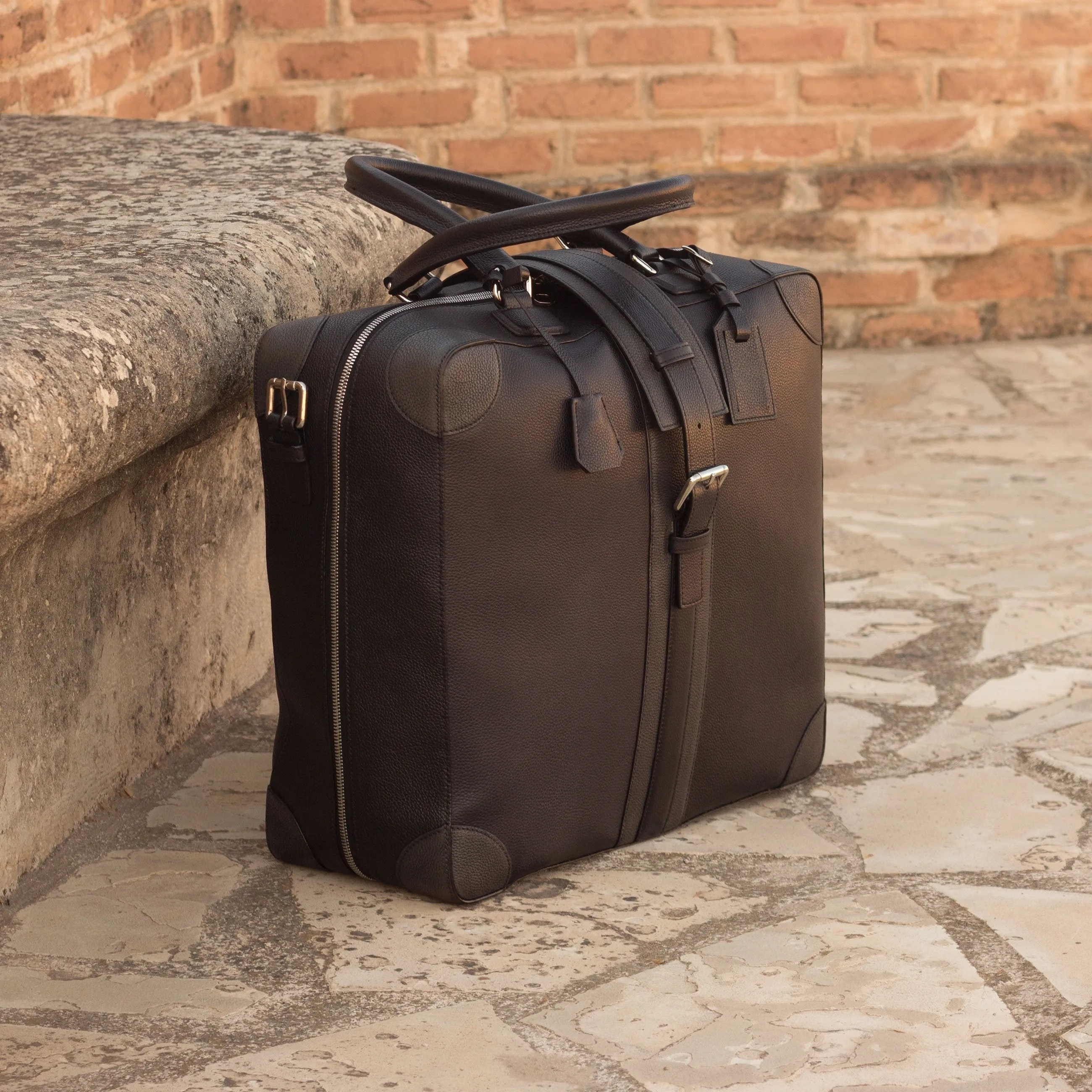 Dubai travel tote