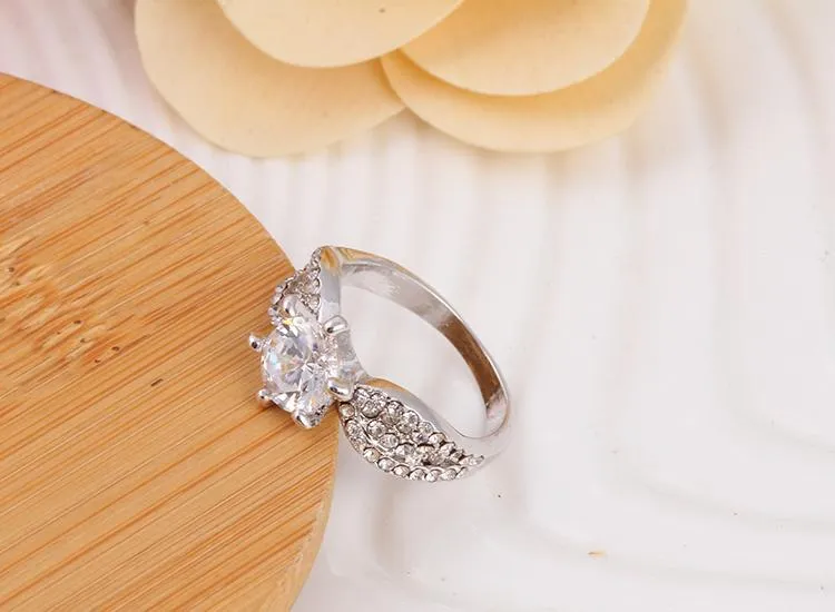 Genuine Crystal Round Cut Ring