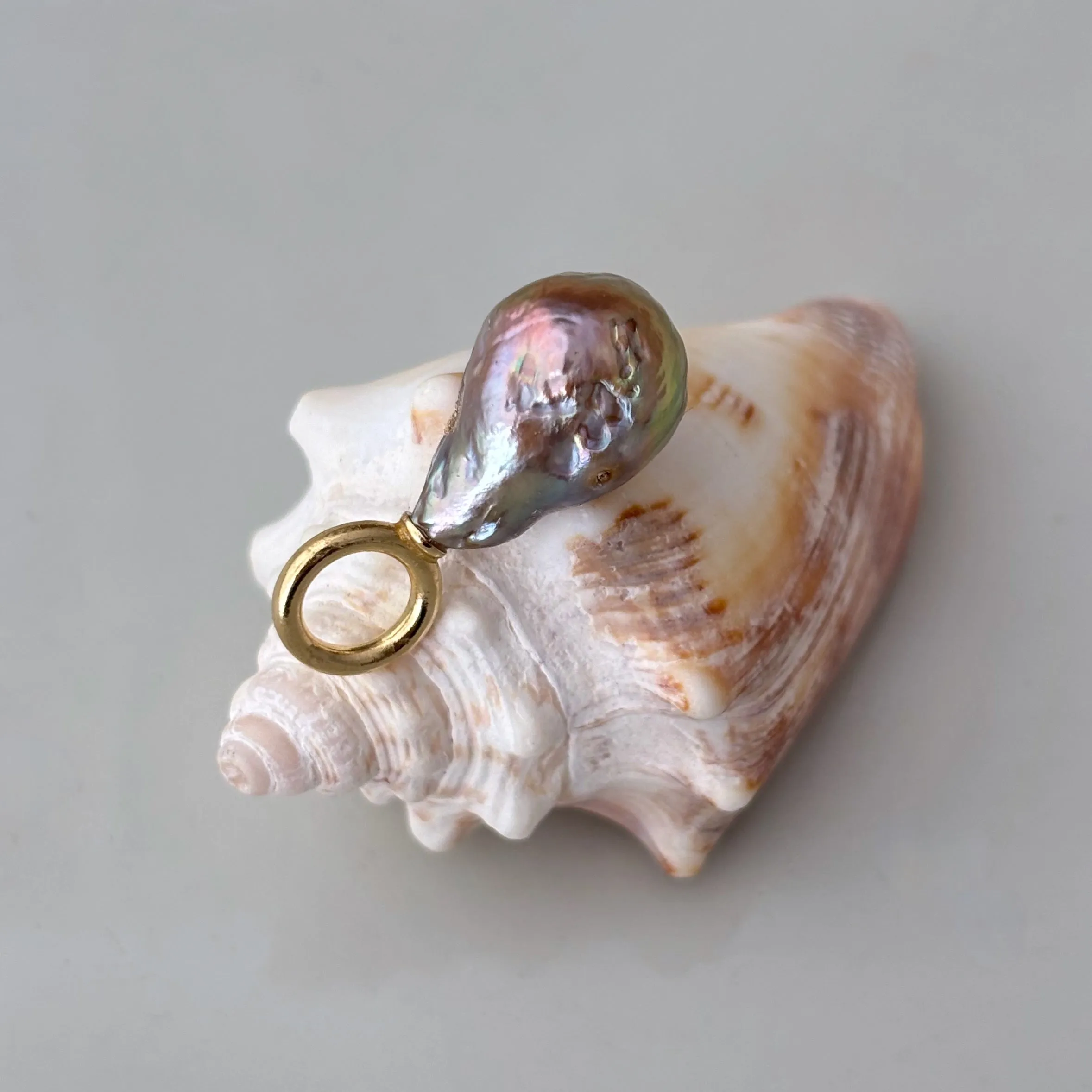 gorgeous Japan Kasumi drop pearl pendant
