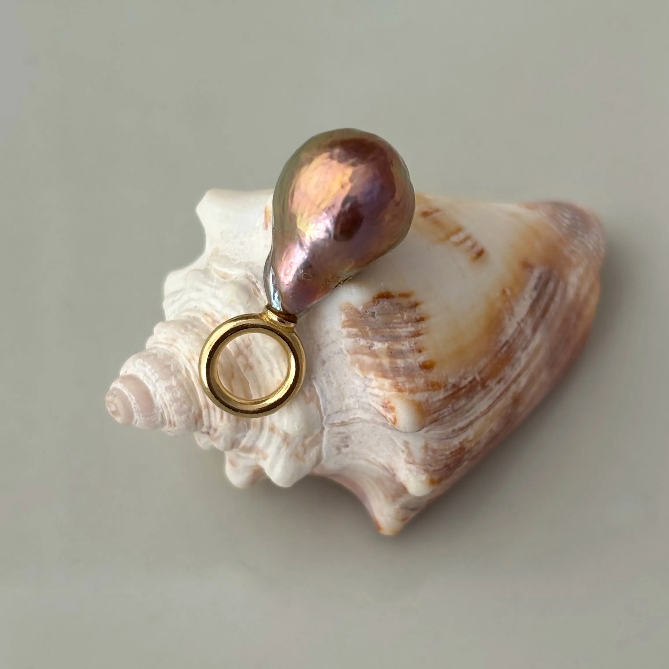 gorgeous Japan Kasumi drop pearl pendant
