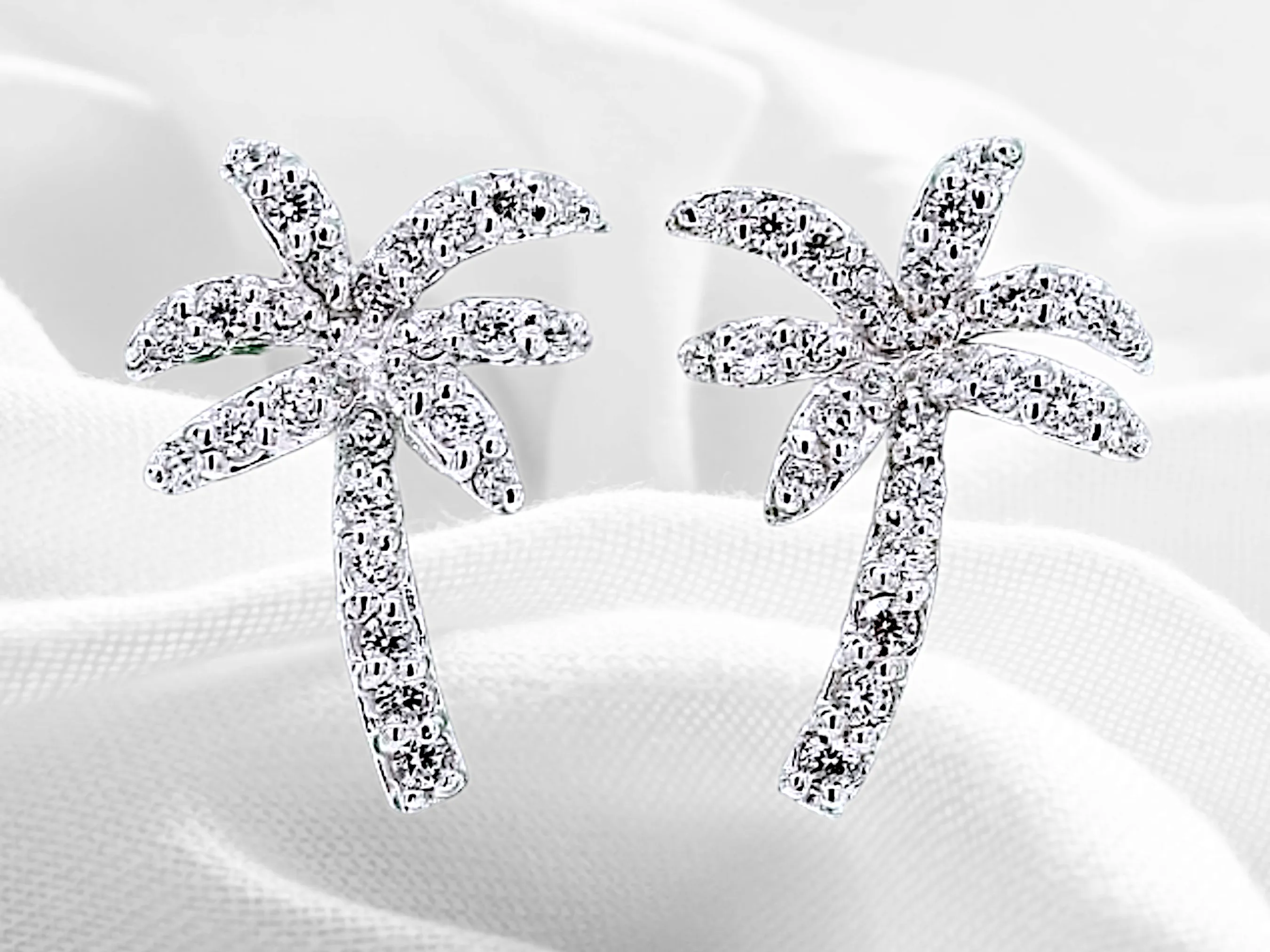Gorgeous Palm Tree Earrings