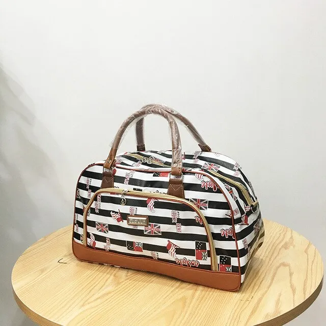 Large Capacity Leather Women Travel Bags Hand Luggage Duffle Bag Travelling Bags and Luggage for Women Weekend Overnight Handbag