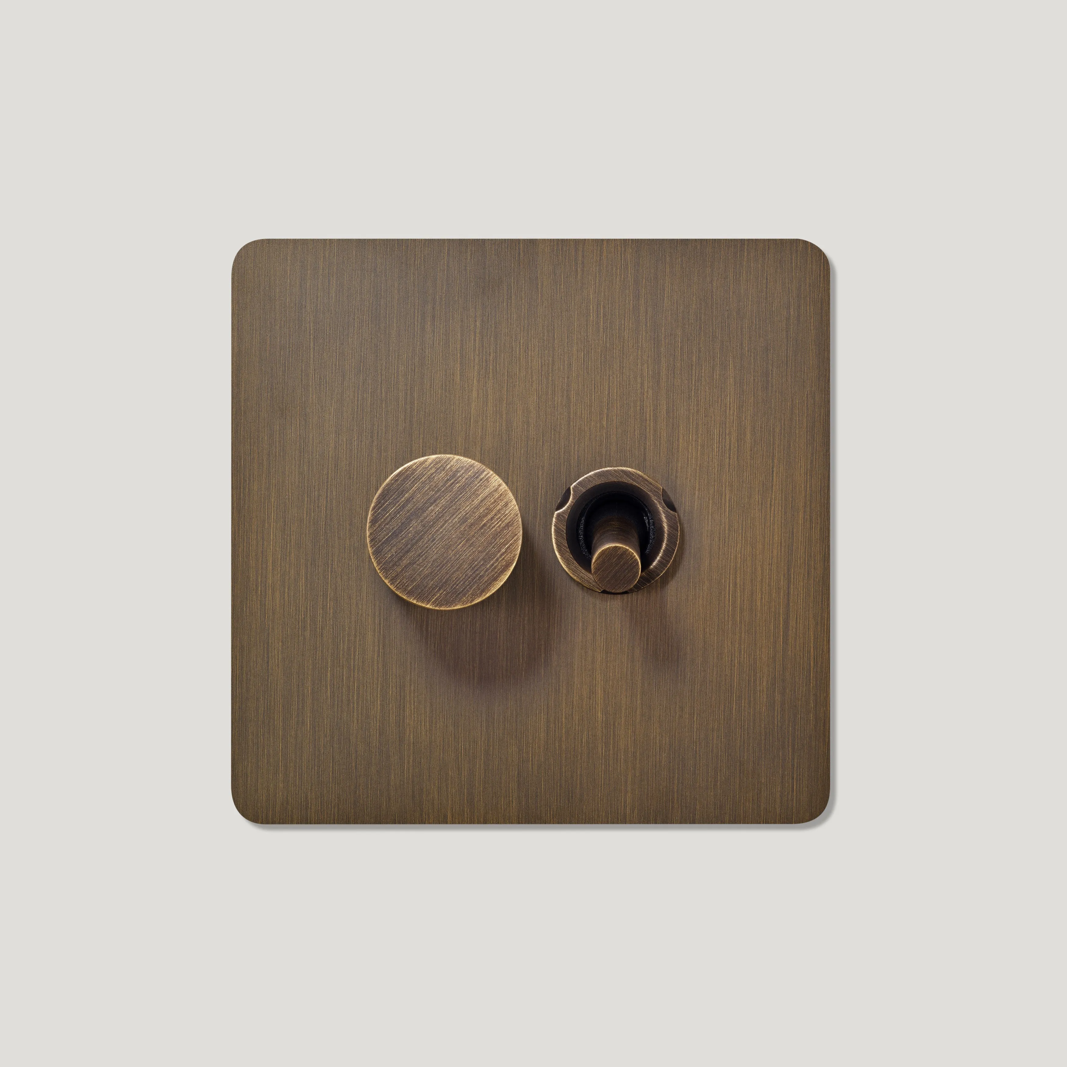 MAXWELL 2G Smooth Mixed Light Switch 1 Toggle / 1 Dimmer - Antique Brass