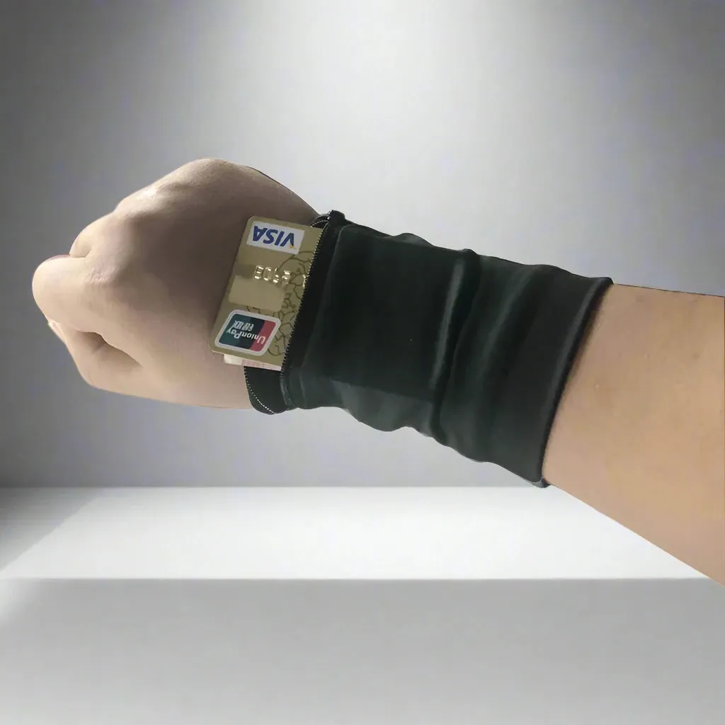 Mini OB Zipper Sport Wristband