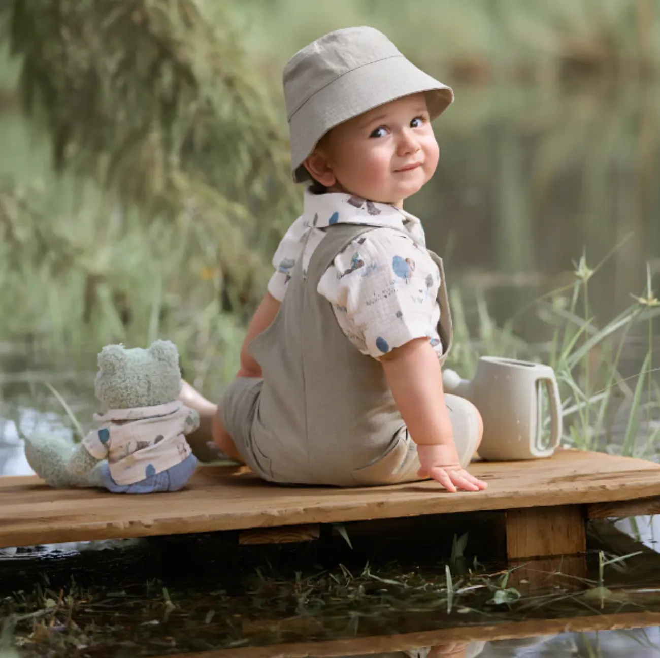 Olive Green Linen Bucket Hat