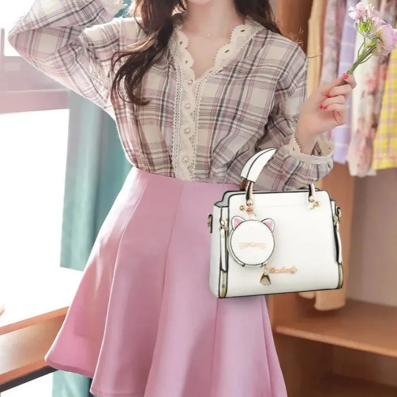 Playful Cat Satchel: Whimsical Chic