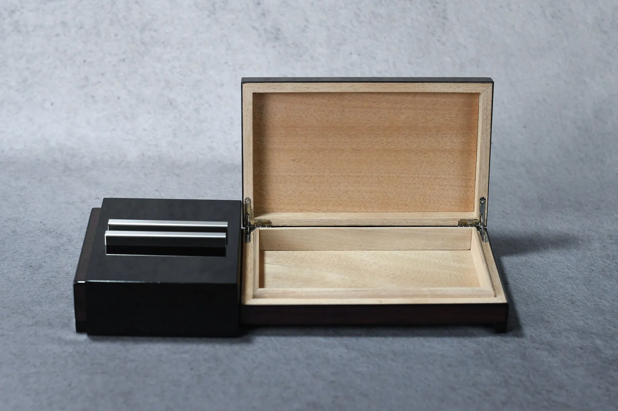 Sliding Ashtray Humidor