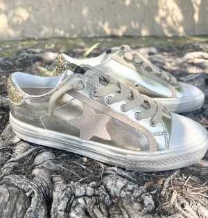Vintage Hanava Alive 18 Gold Taupe Shoes