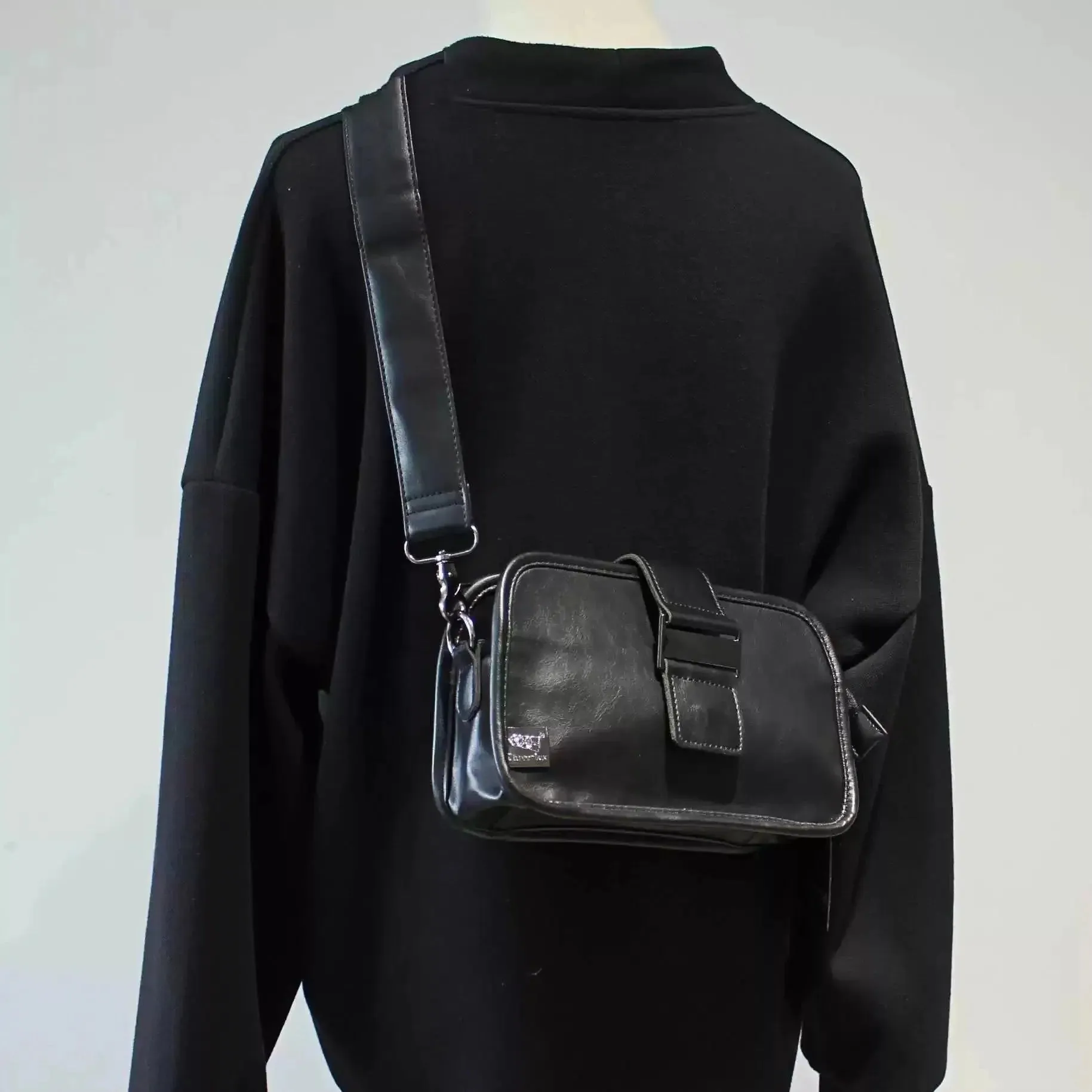 Vvsha  Christmas Gift Versatile Leather Crossbody Bag